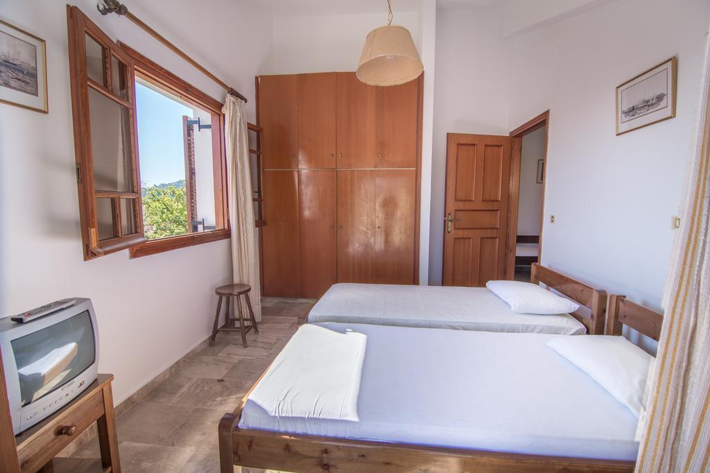 Maria Parameriti Apartments Poros  Eksteriør billede